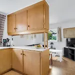 2 Bedroom Gorgeous In *