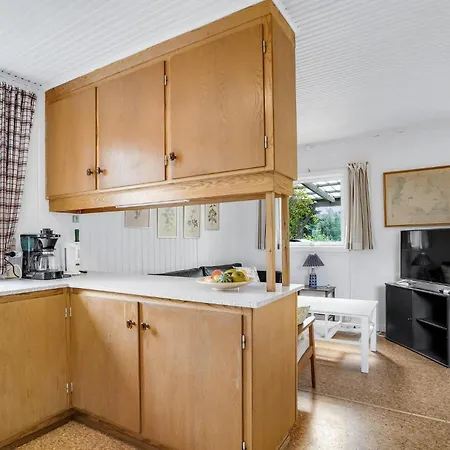 2 Bedroom Gorgeous In *